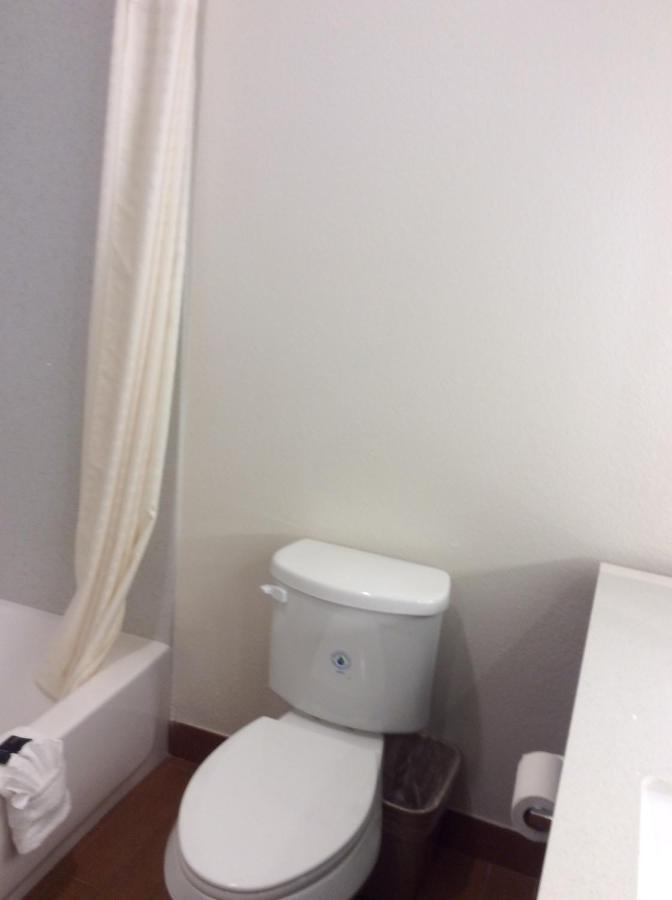 Regency Inn & Suites- Nw Houston Jersey Village Номер фото