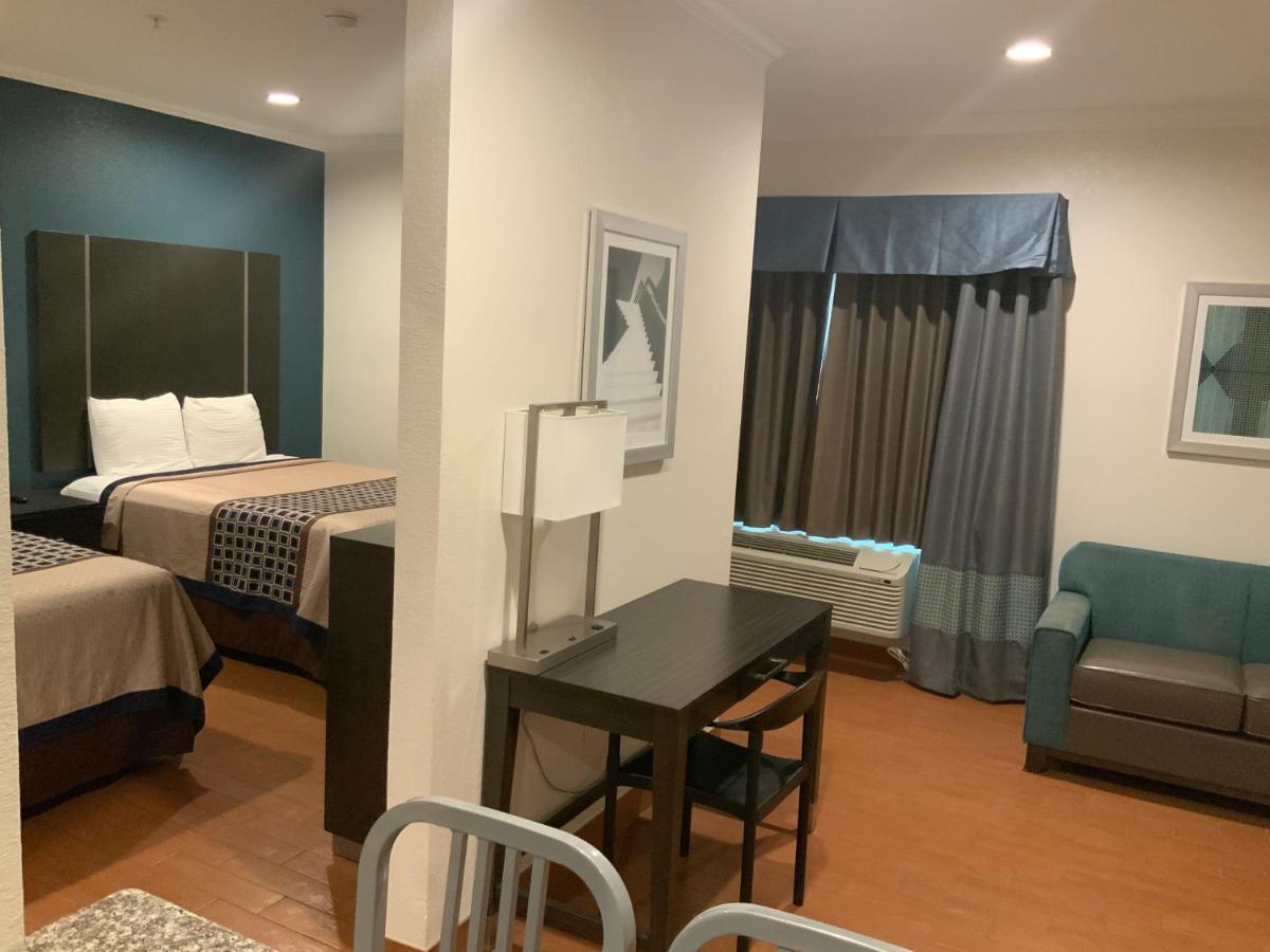 Regency Inn & Suites- Nw Houston Jersey Village Екстер'єр фото