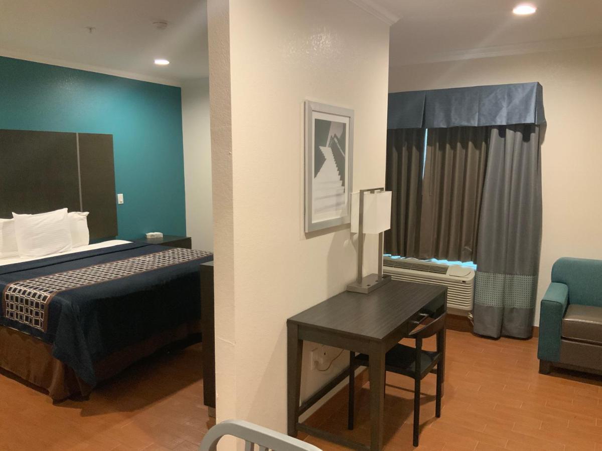 Regency Inn & Suites- Nw Houston Jersey Village Екстер'єр фото