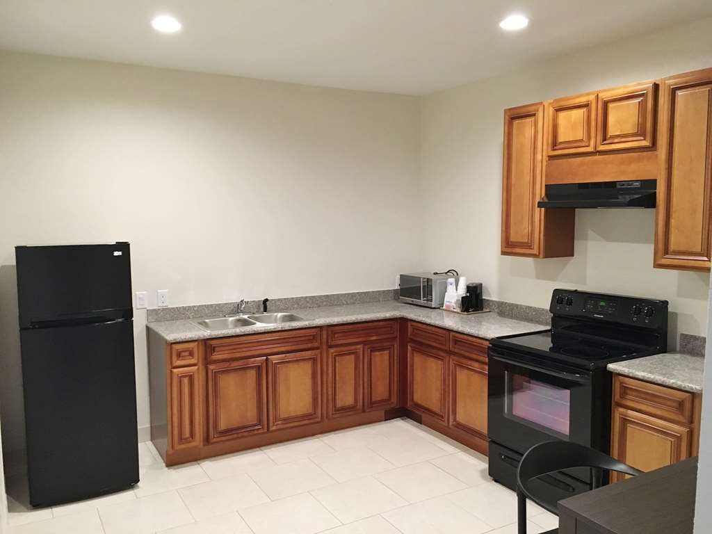 Regency Inn & Suites- Nw Houston Jersey Village Номер фото