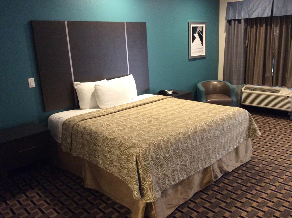 Regency Inn & Suites- Nw Houston Jersey Village Екстер'єр фото