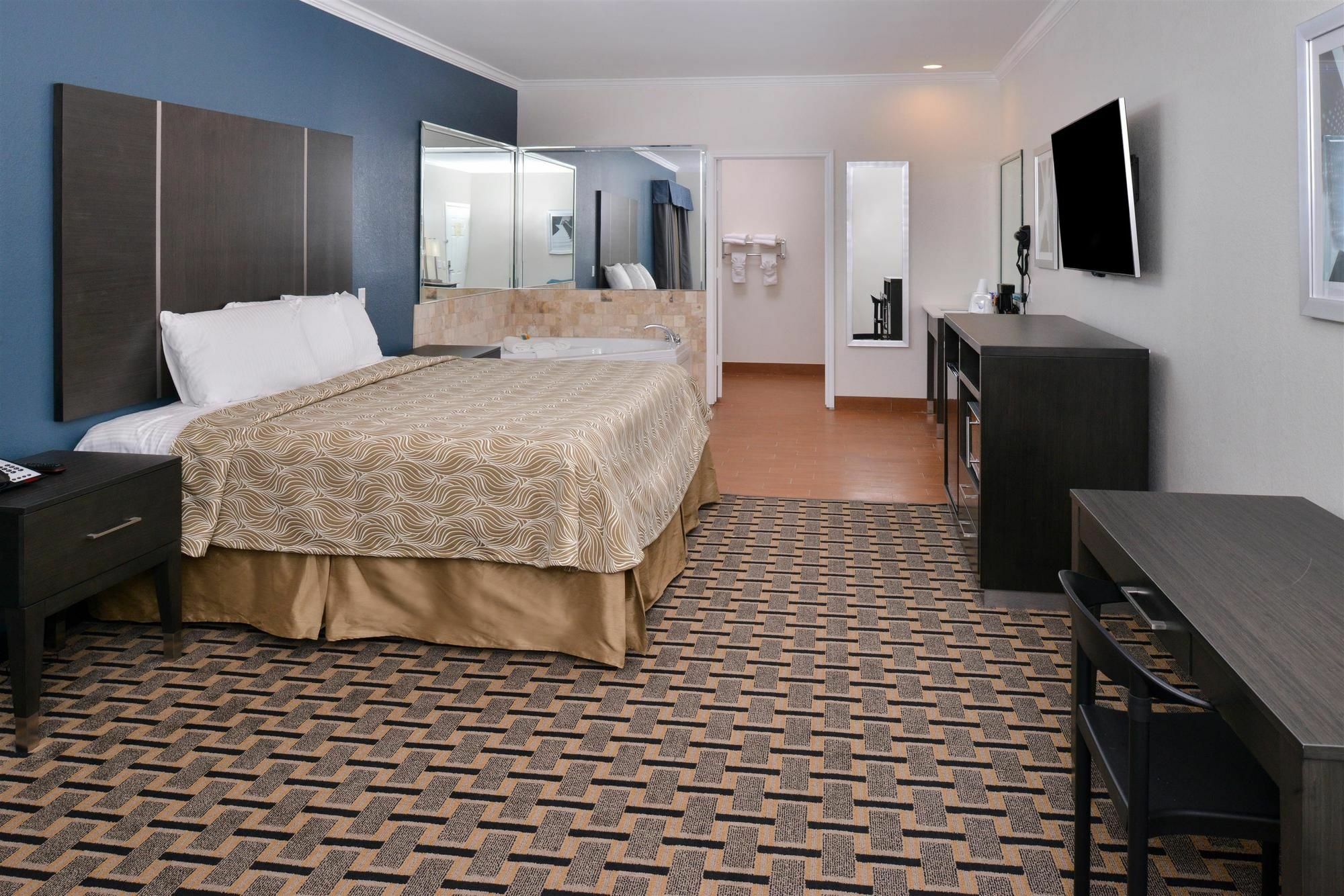 Regency Inn & Suites- Nw Houston Jersey Village Екстер'єр фото