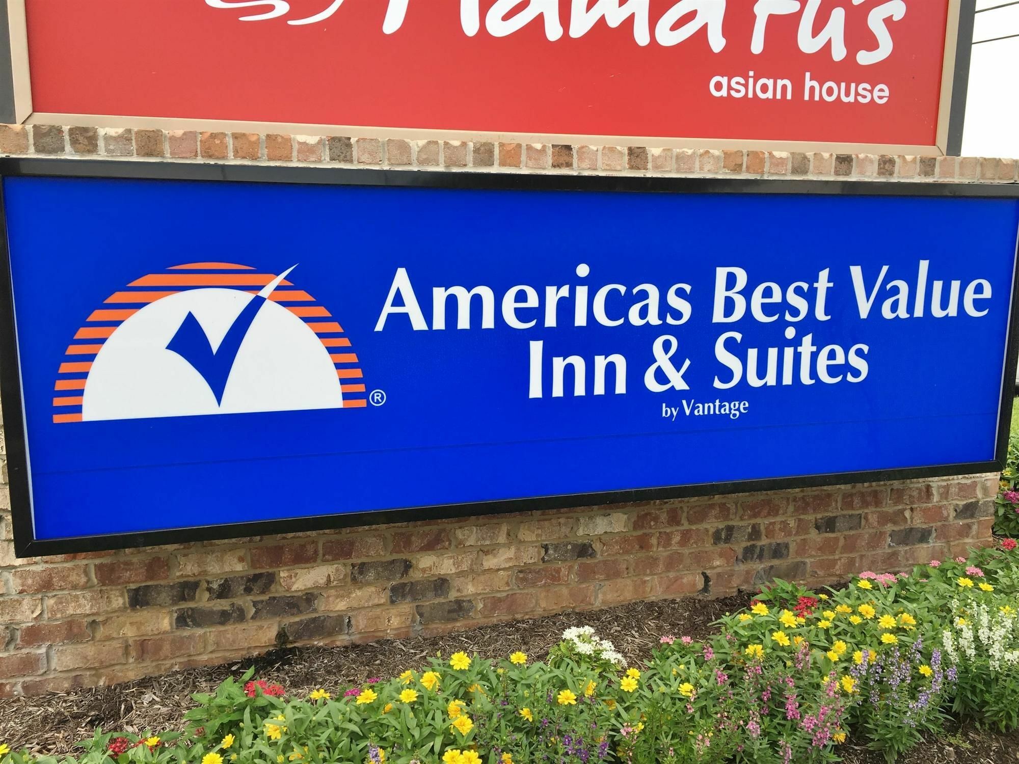 Regency Inn & Suites- Nw Houston Jersey Village Екстер'єр фото