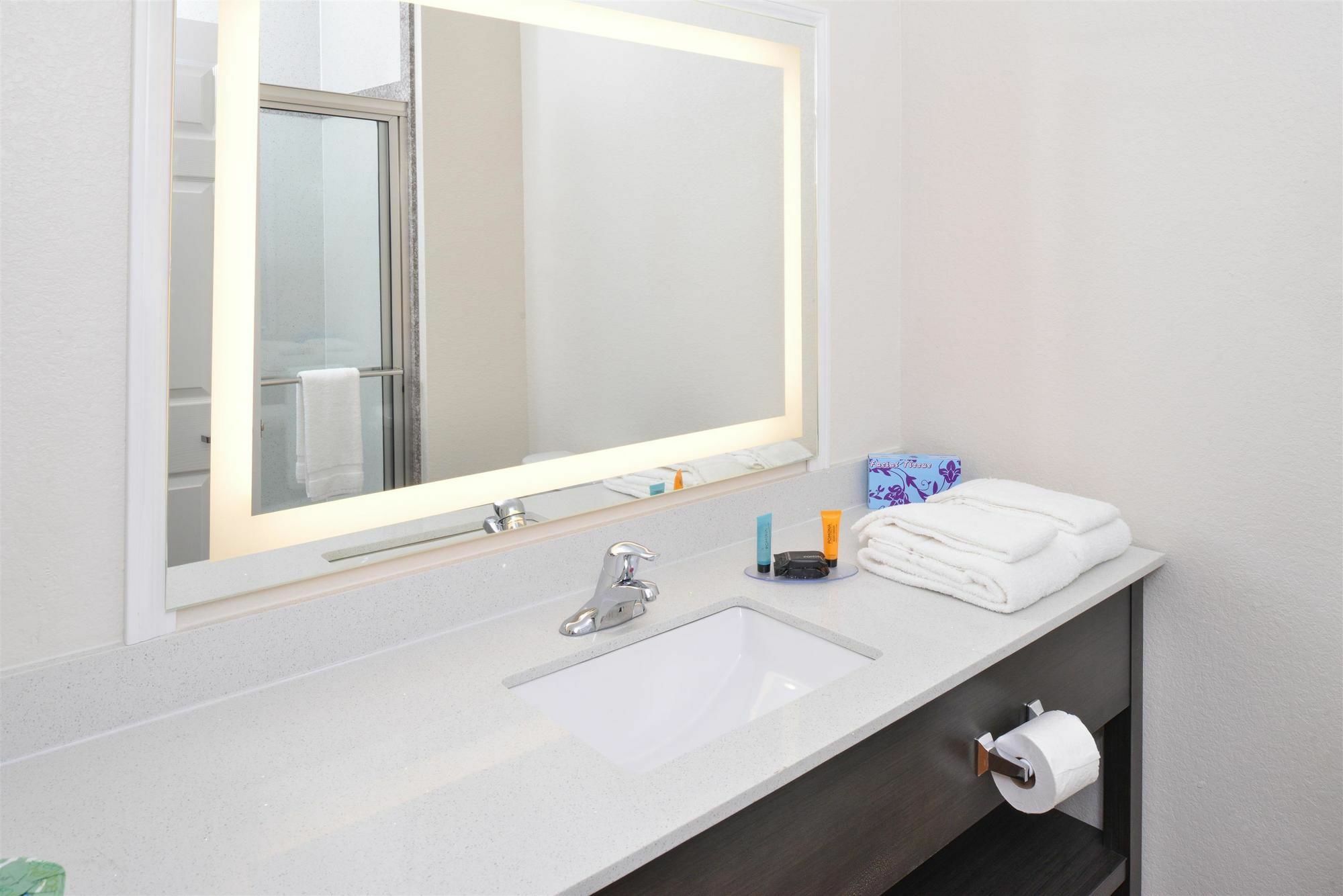 Regency Inn & Suites- Nw Houston Jersey Village Екстер'єр фото